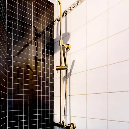 아파트 Just Steps Behind The Royal Palace *