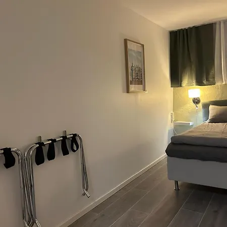 Apartment Just Steps Behind The Royal Palace *